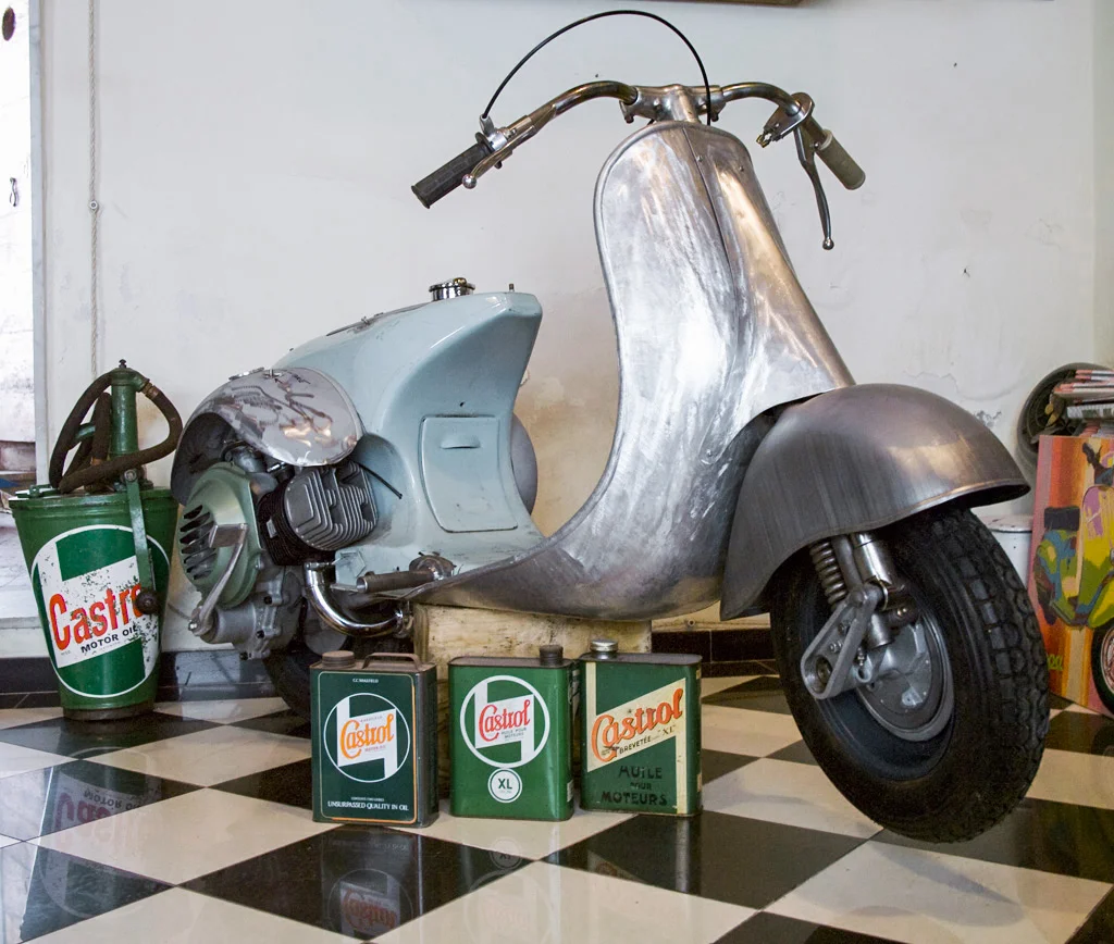 Vespa con sale — Rust Magazine